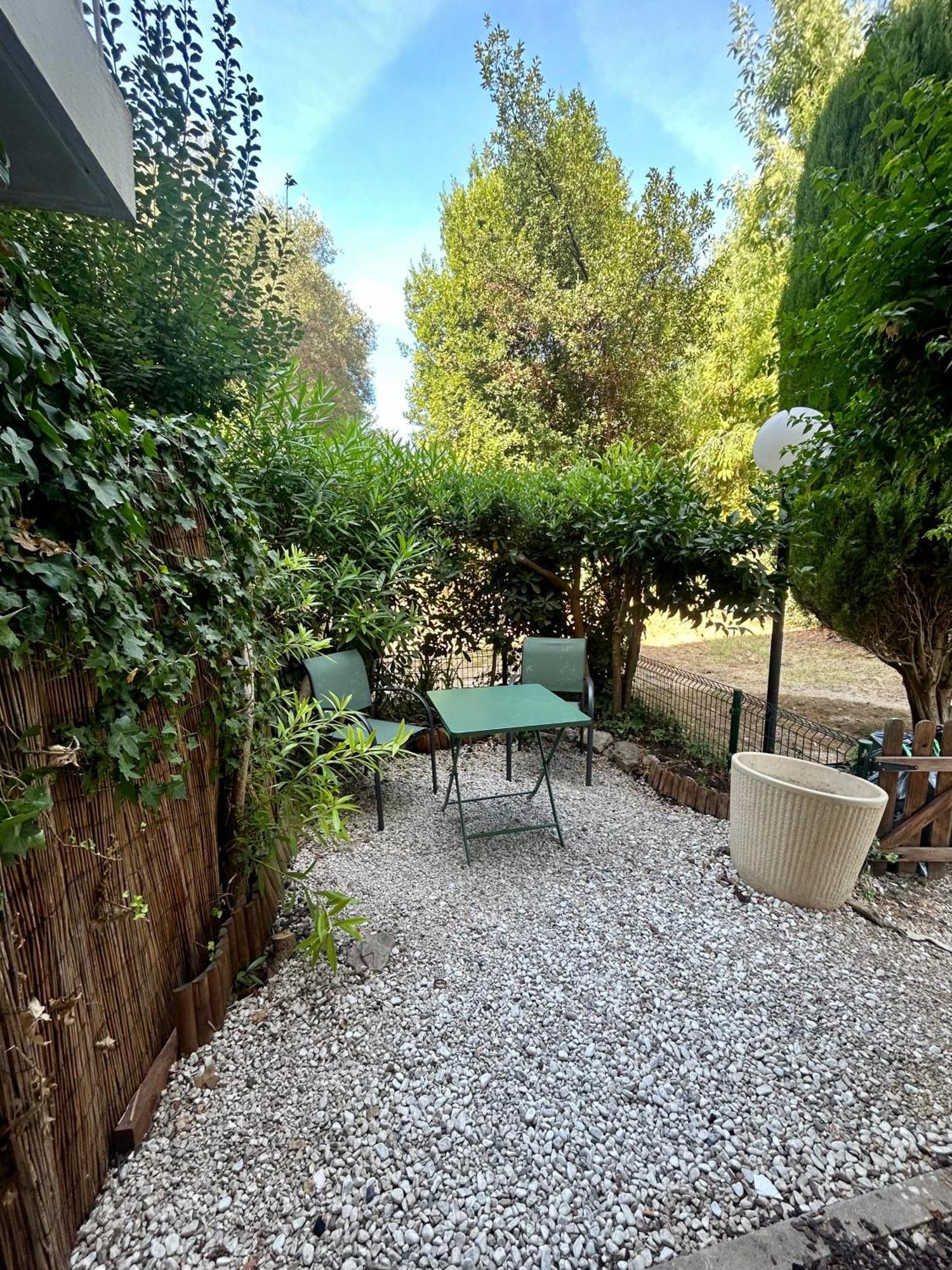 Charmant Studio Avec Jardin Антіб Екстер'єр фото
